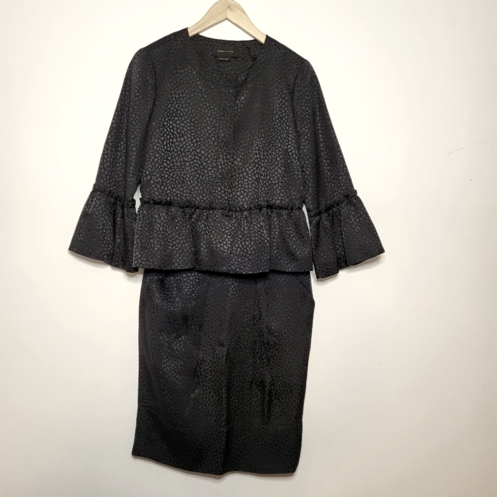 BCBGMAXAZRIA Bell Sleeve Silk Suit & Skirt Size 2
